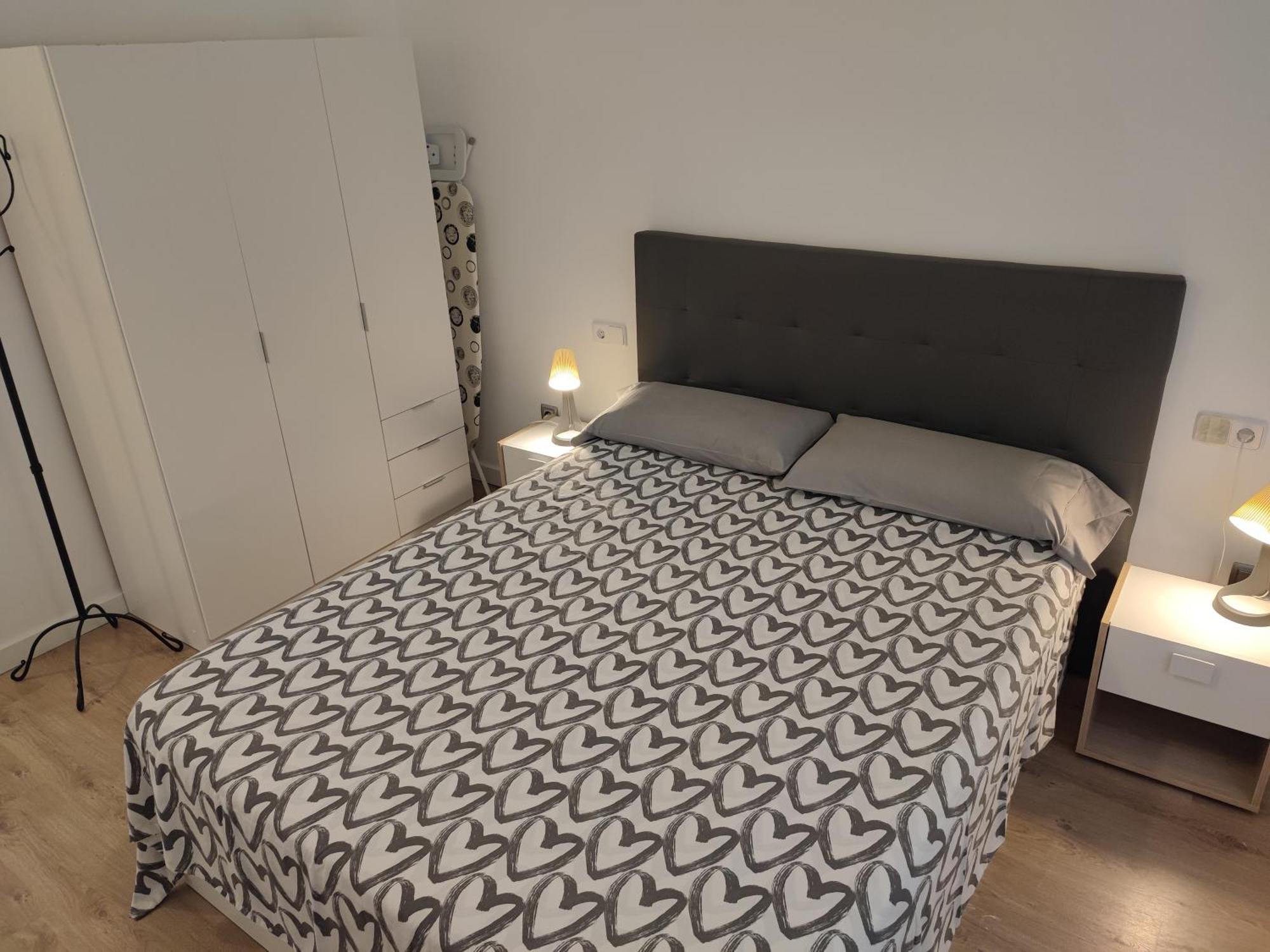 Apartamento Completo Muy Cerca Del Centro Ideal Para Familias Con Piscina 菲格拉斯 外观 照片