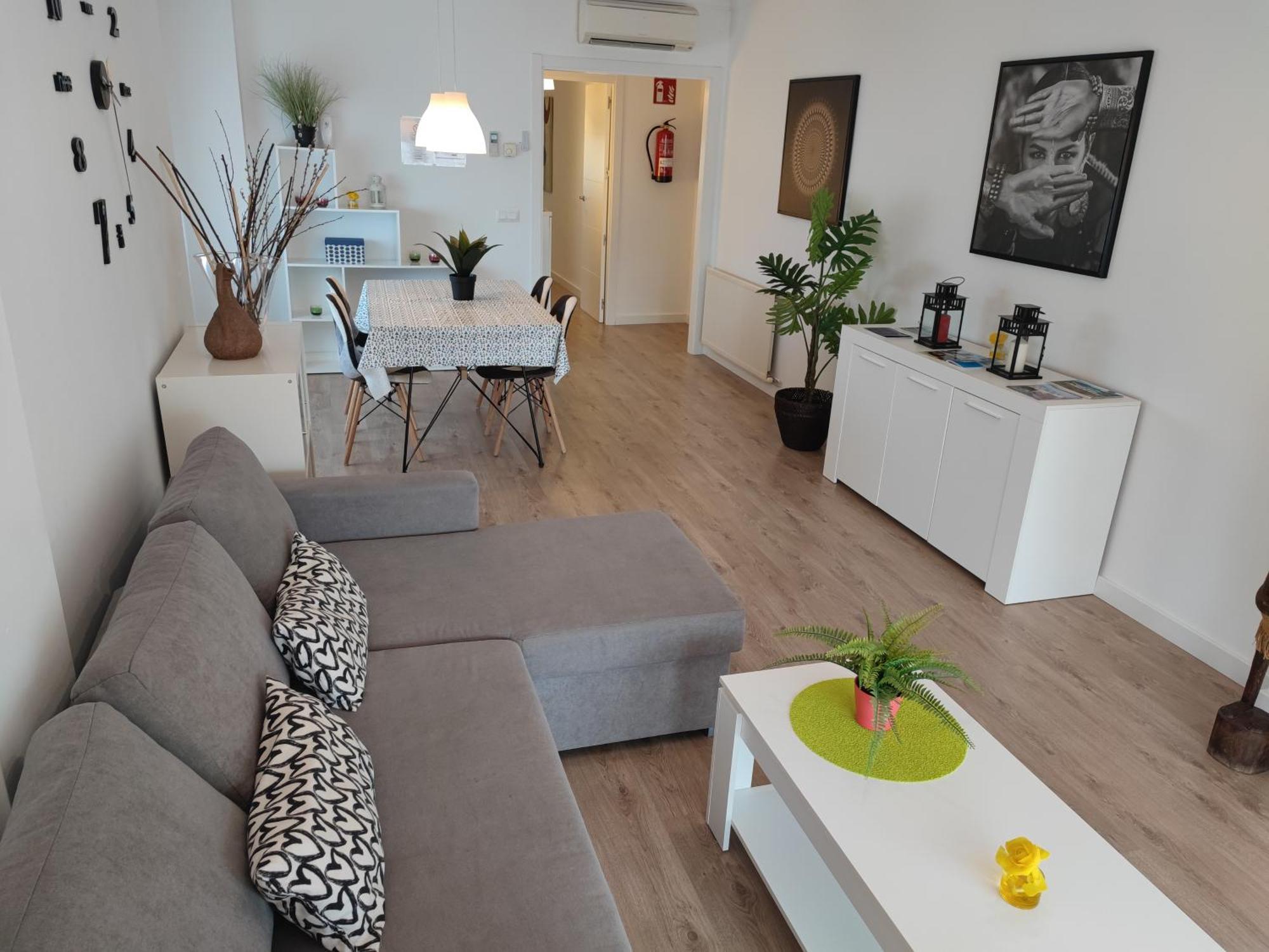 Apartamento Completo Muy Cerca Del Centro Ideal Para Familias Con Piscina 菲格拉斯 外观 照片